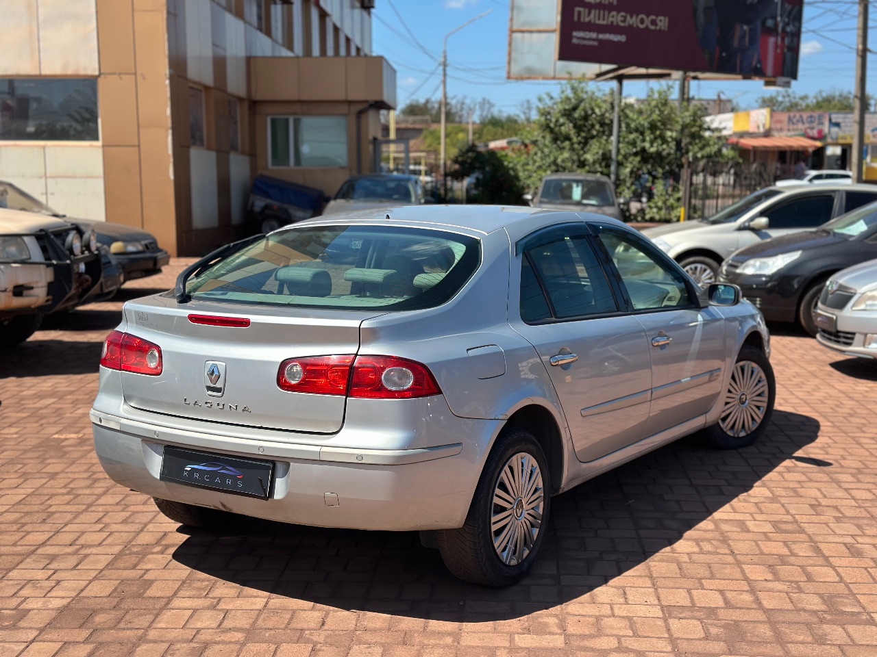 Renault Laguna - фото 3