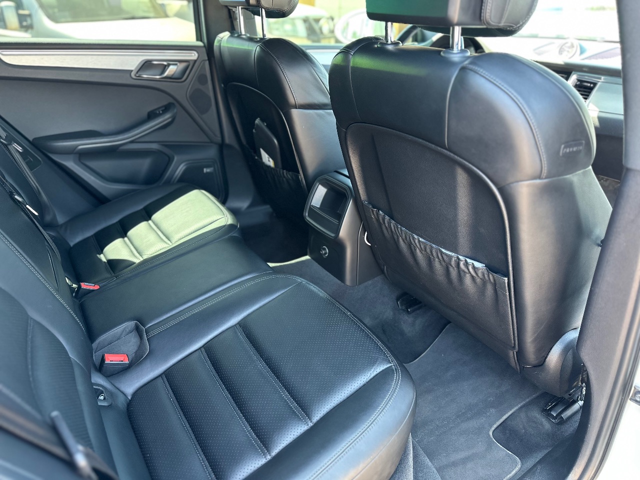 Porsche Macan - фото 7