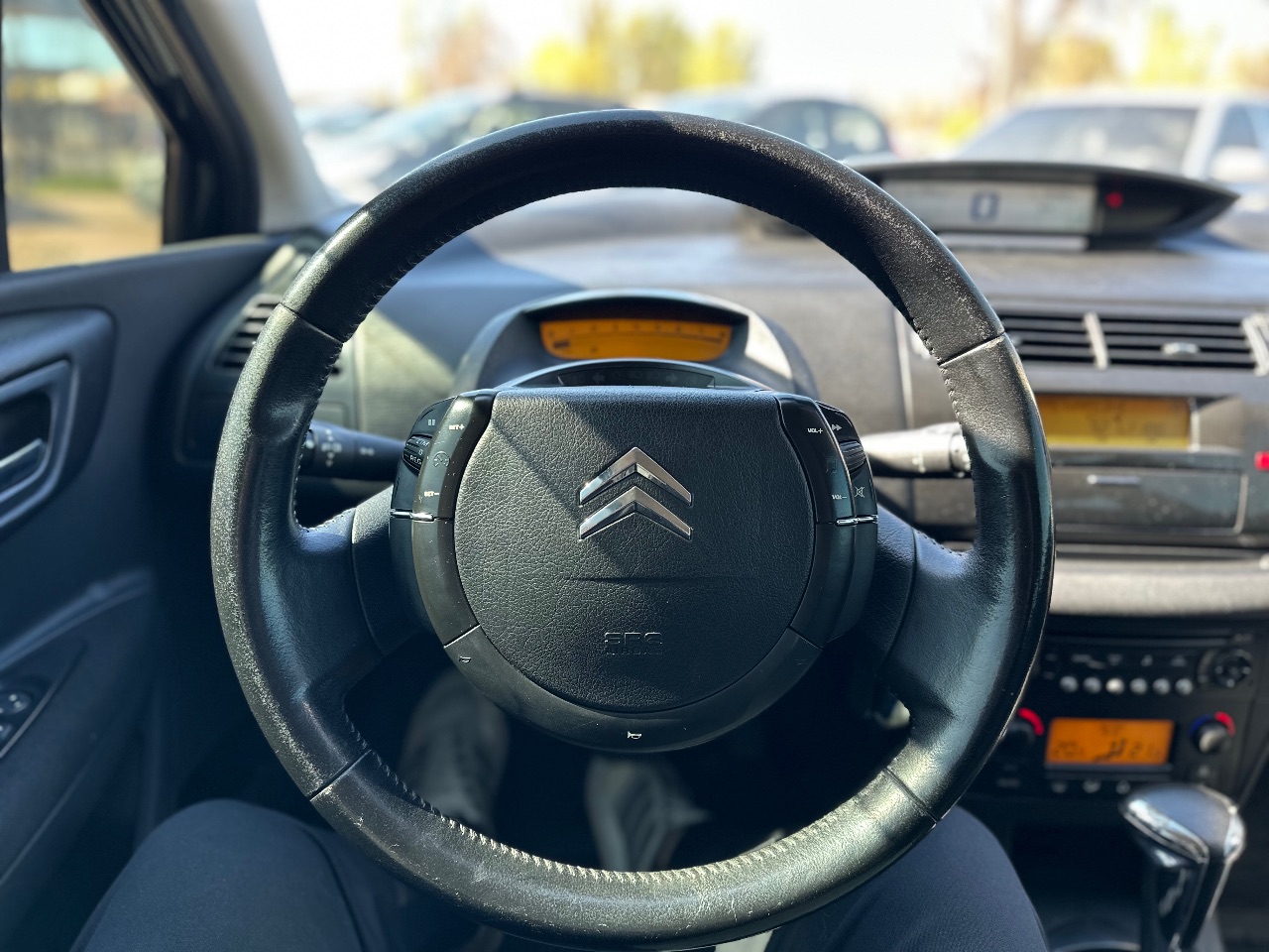 Citroen C4 - фото 9