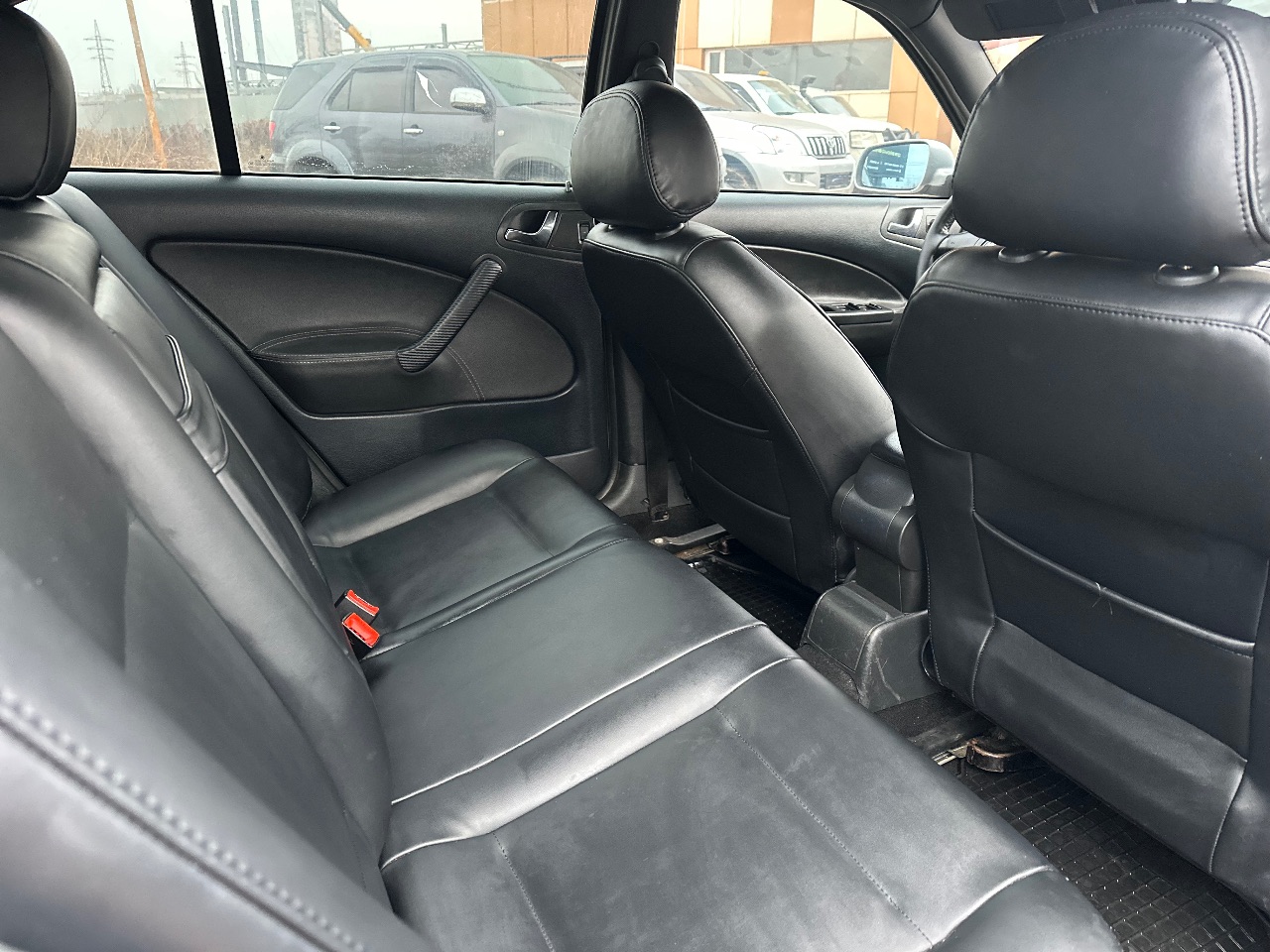 Skoda Octavia - фото 9