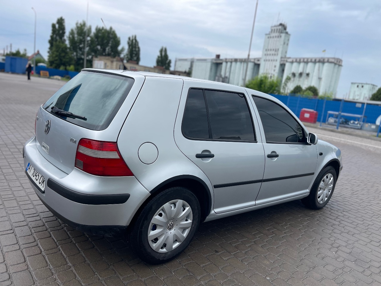 Volkswagen Golf - фото 9