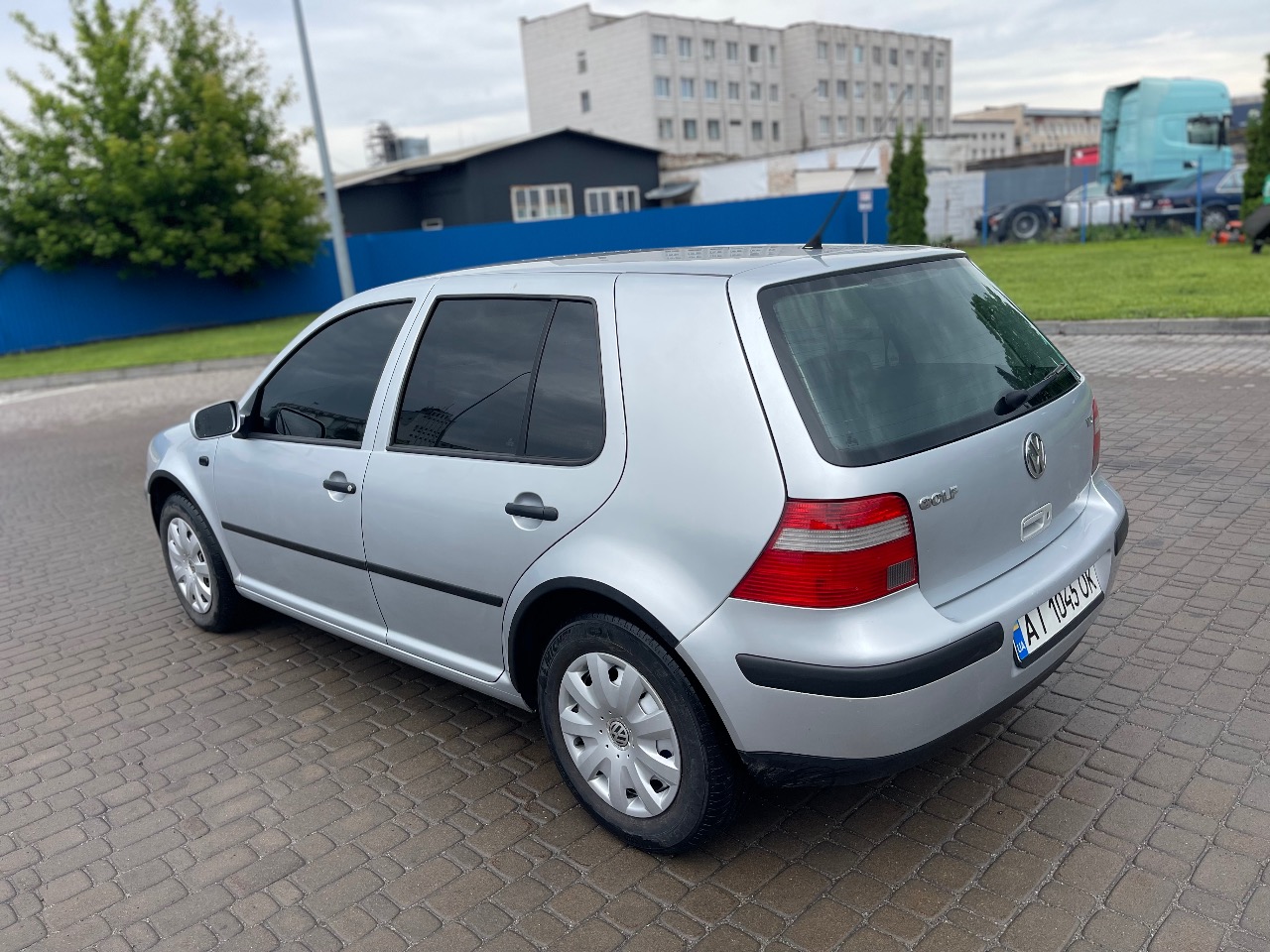 Volkswagen Golf - фото 7