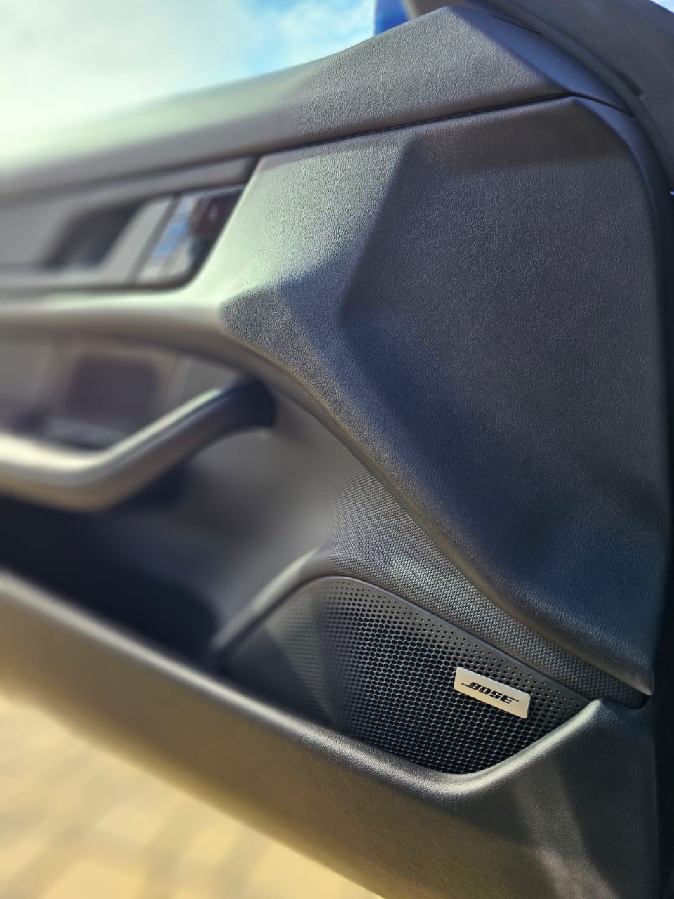 Porsche Taycan - фото 13