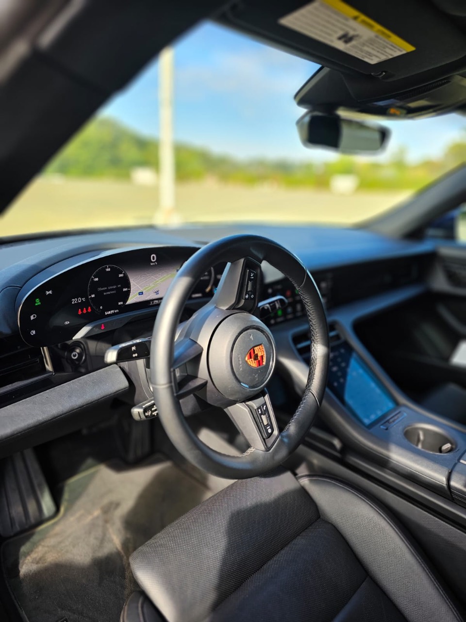 Porsche Taycan - фото 10