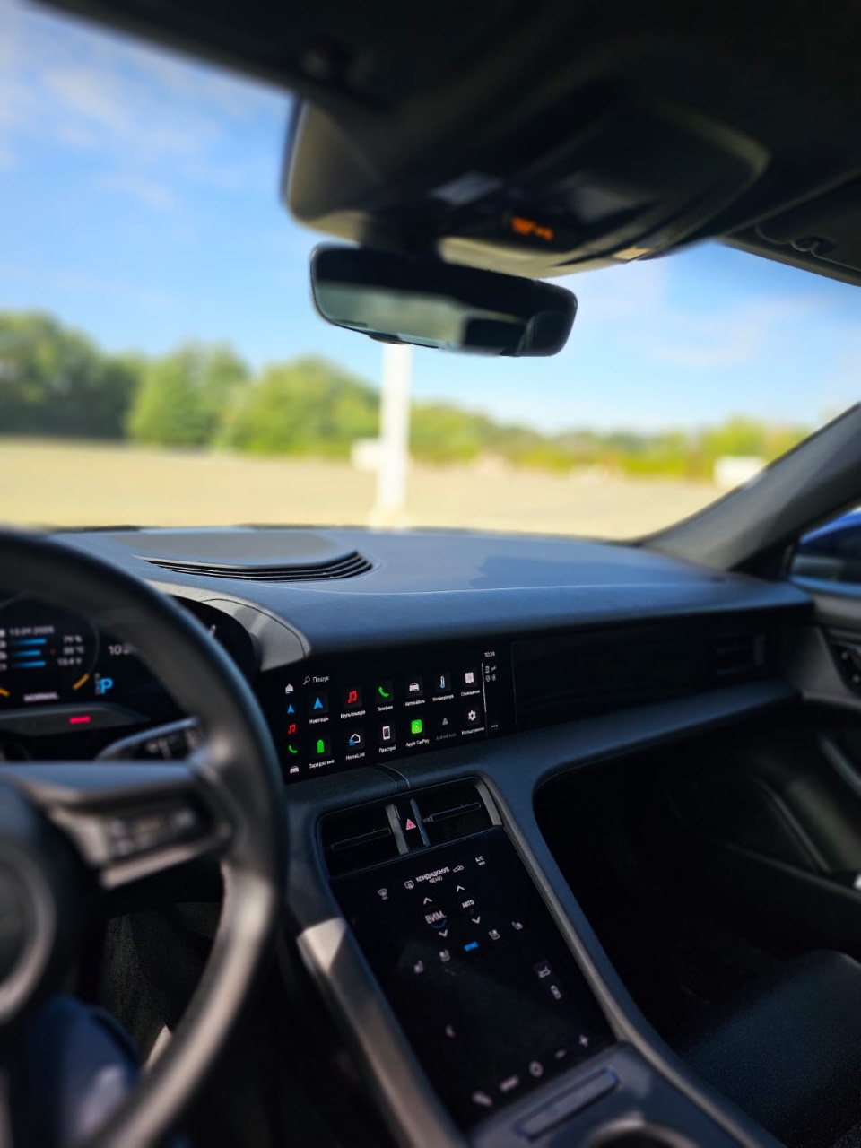 Porsche Taycan - фото 14