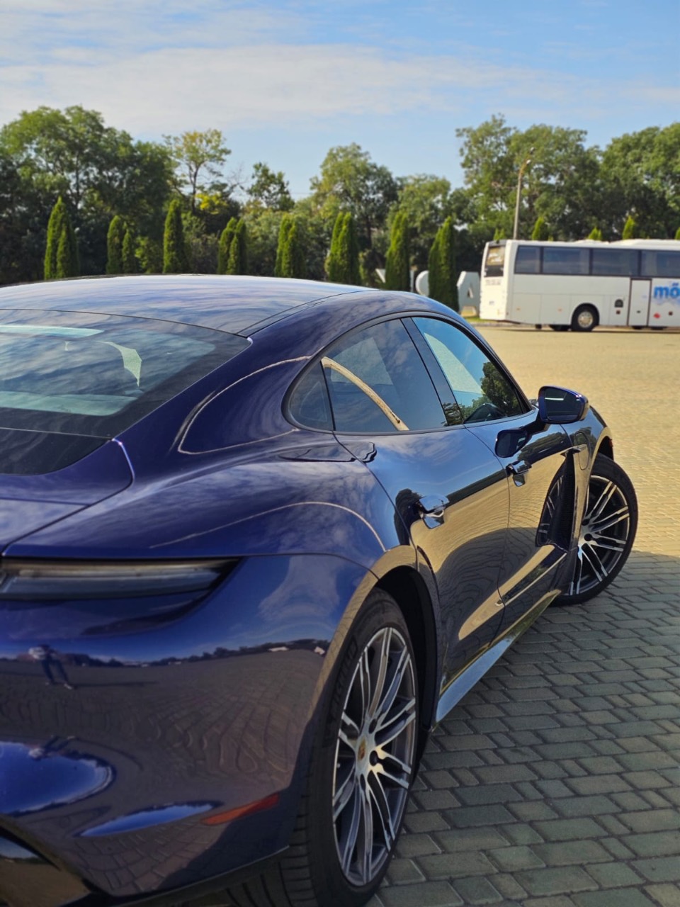 Porsche Taycan - фото 5