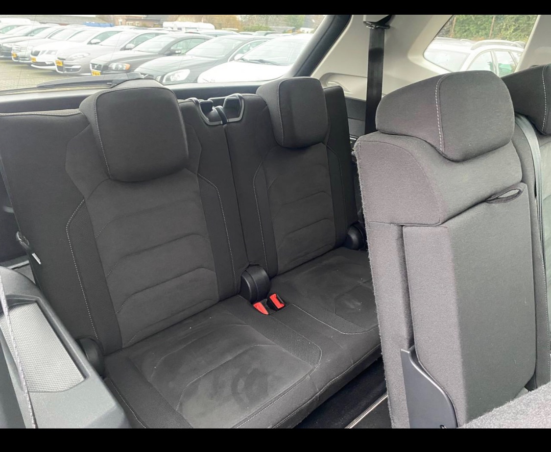 Volkswagen Tiguan - фото 32