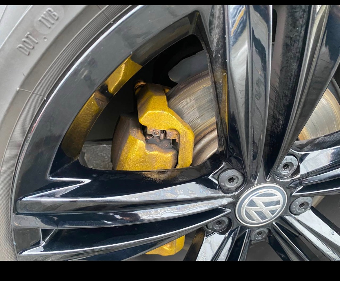 Volkswagen Tiguan - фото 29