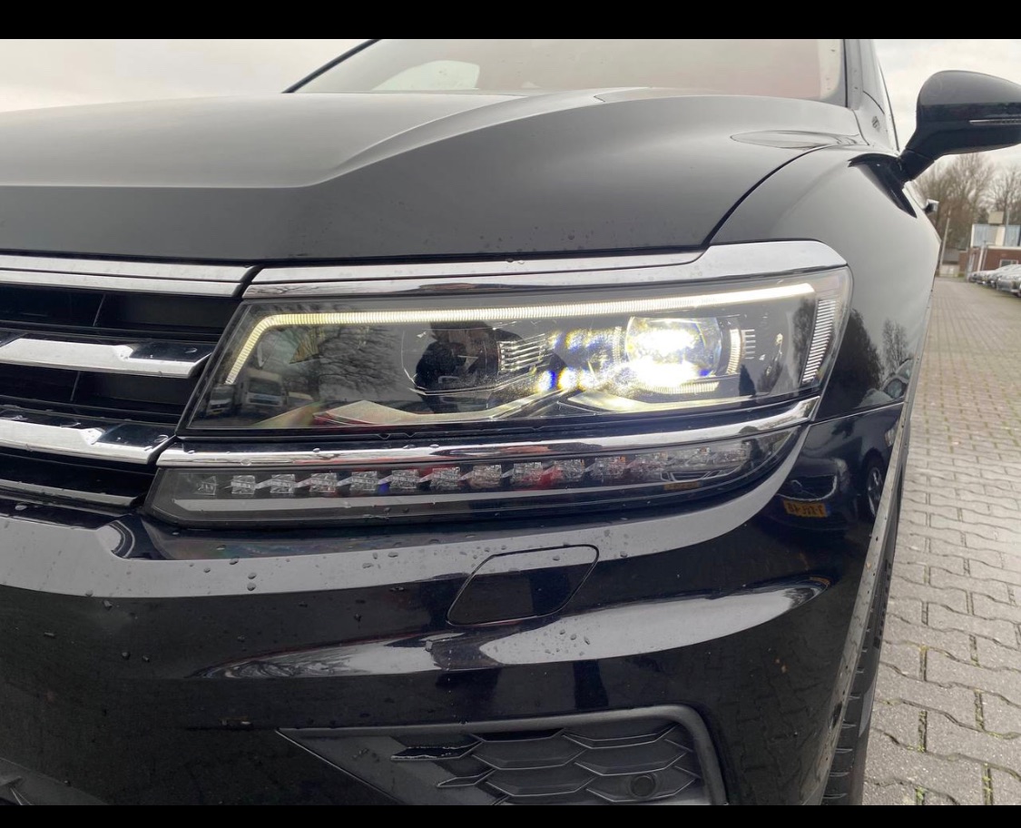 Volkswagen Tiguan - фото 28