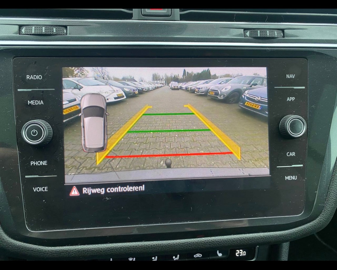 Volkswagen Tiguan - фото 37