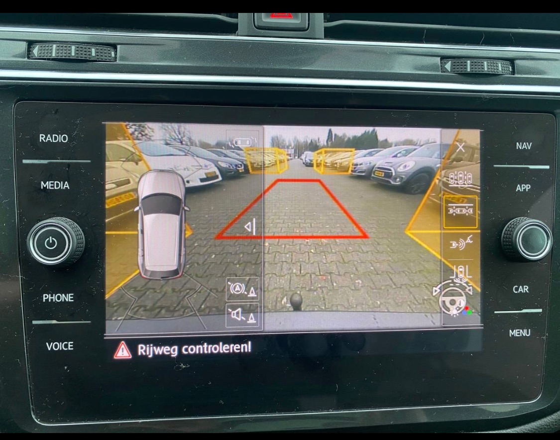 Volkswagen Tiguan - фото 39