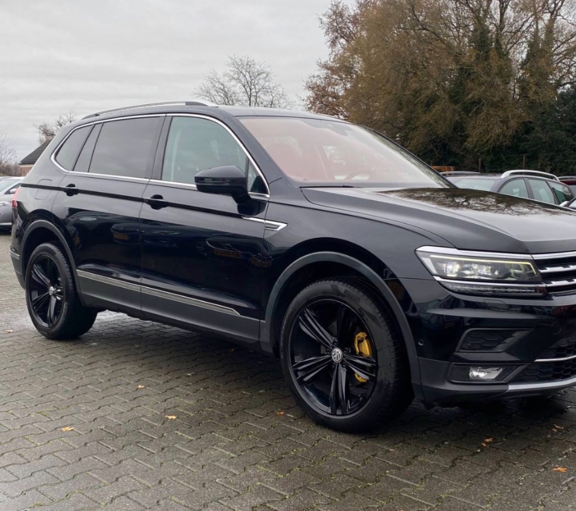 Volkswagen Tiguan - фото 12