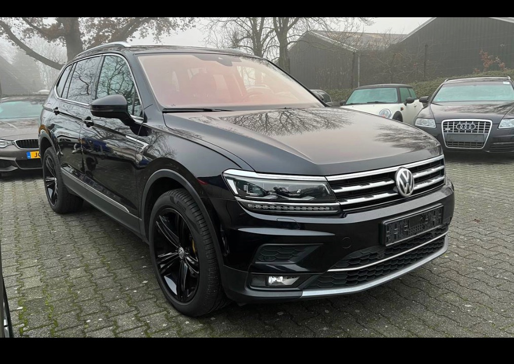 Volkswagen Tiguan - фото 20