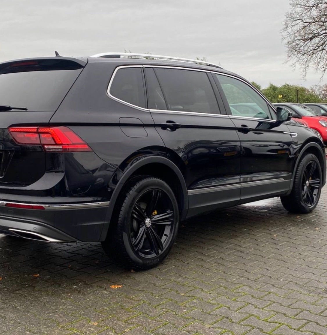 Volkswagen Tiguan - фото 4