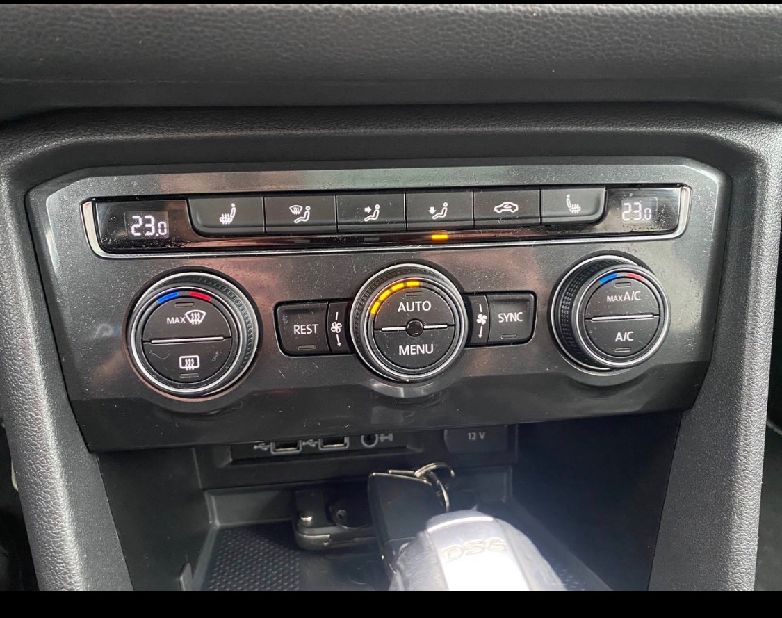 Volkswagen Tiguan - фото 38