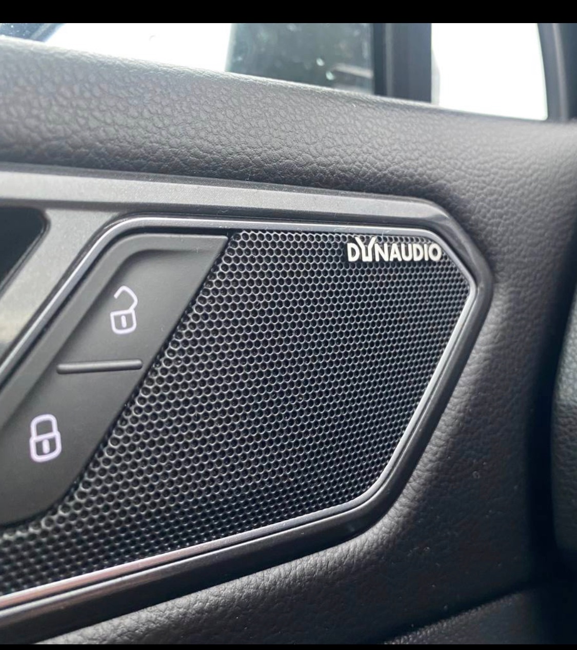 Volkswagen Tiguan - фото 25