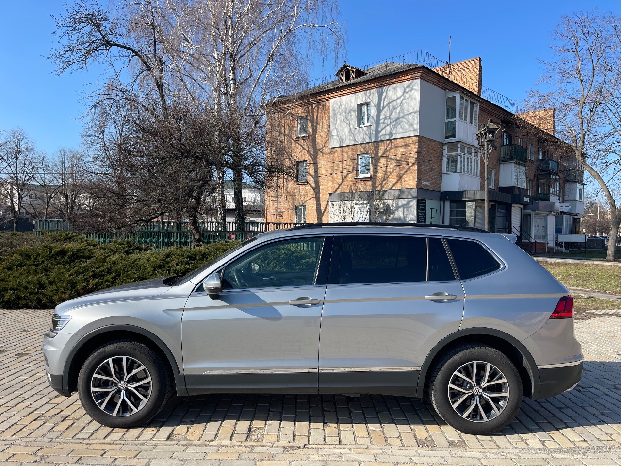 Volkswagen Tiguan - фото 13