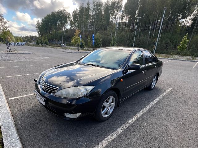 Toyota Camry - зображення 1