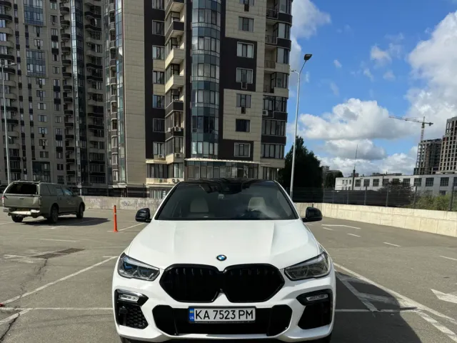 BMW X6 - фото 1