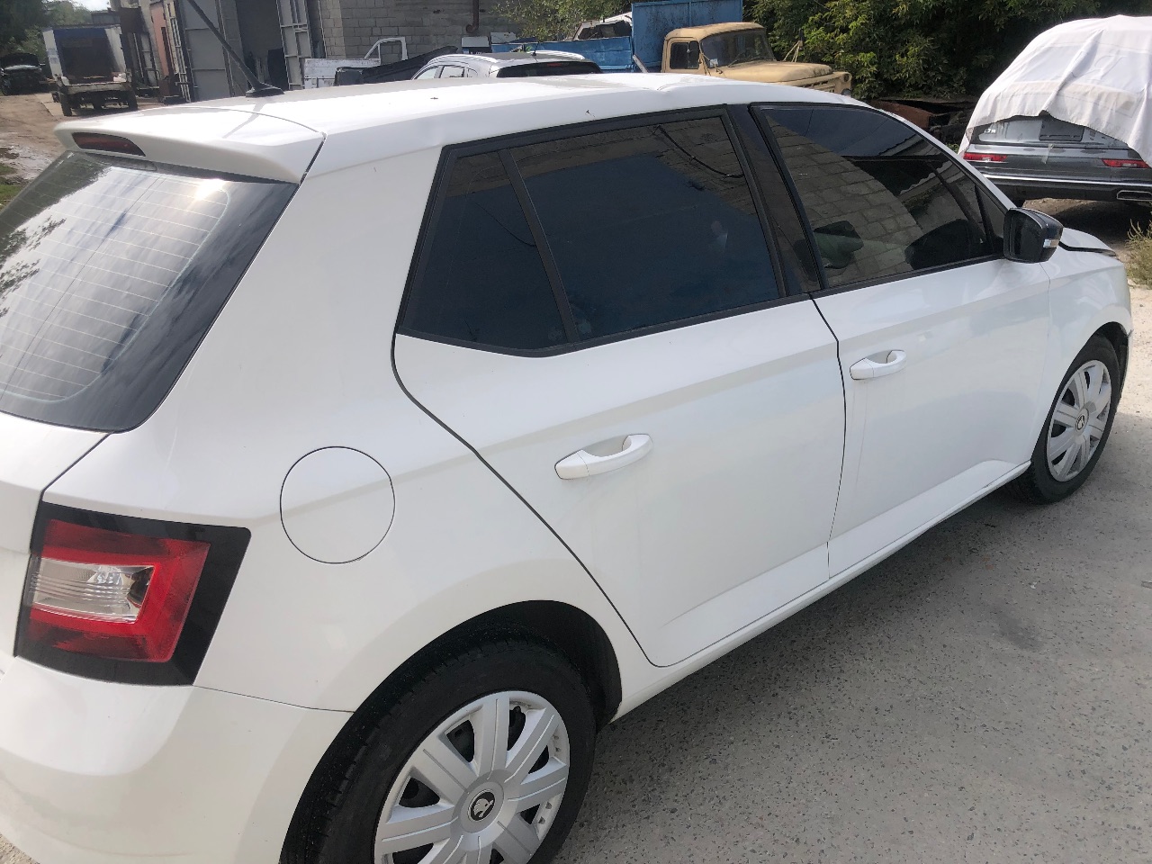 Skoda Fabia - фото 3