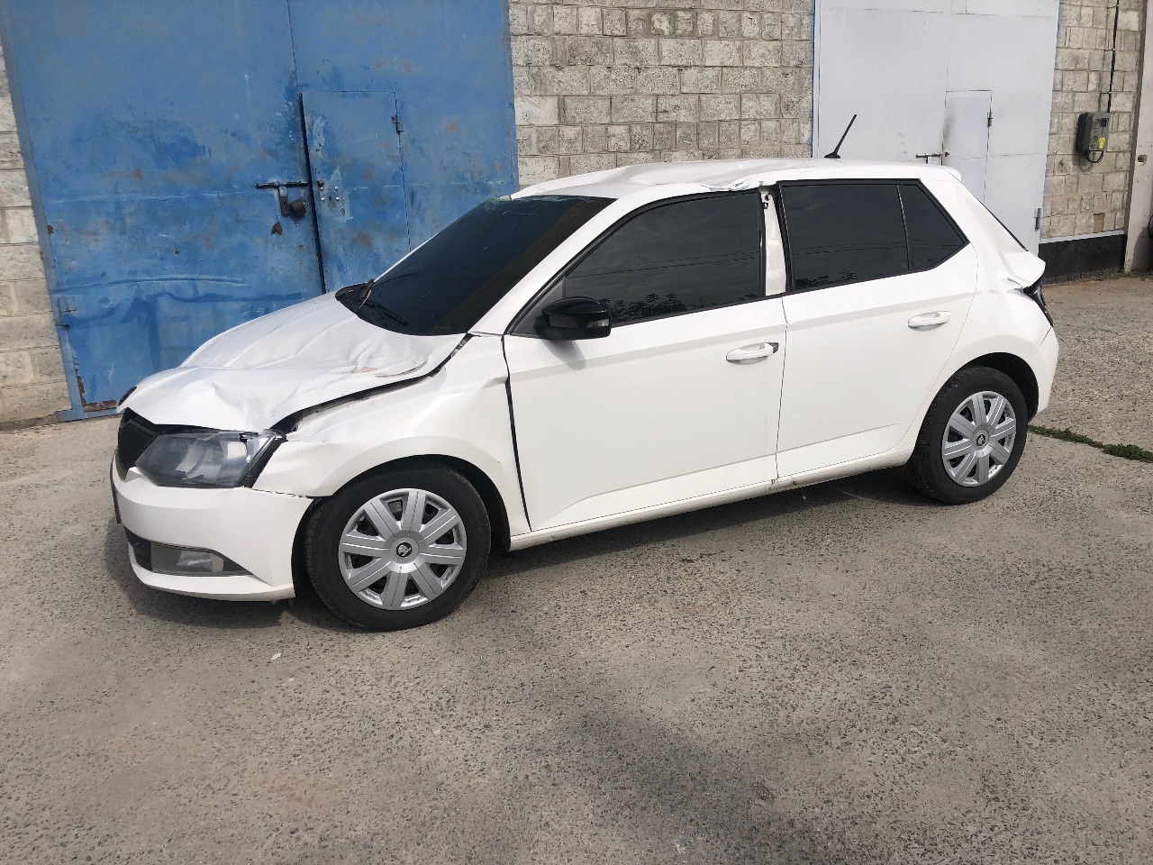 Skoda Fabia - фото 2