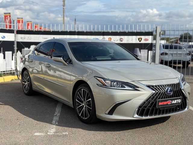 Lexus ES - зображення 1