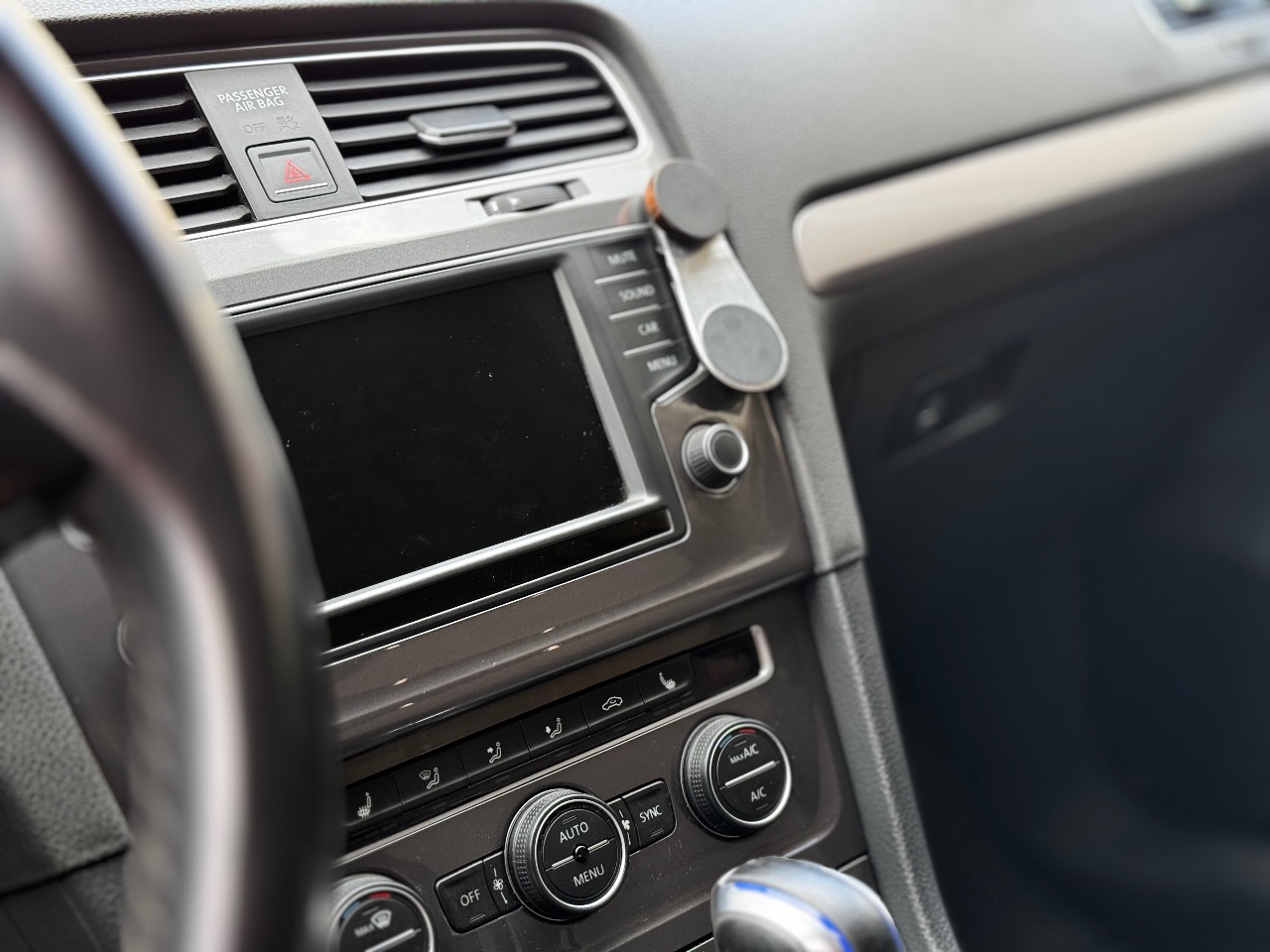 Volkswagen Golf - фото 9