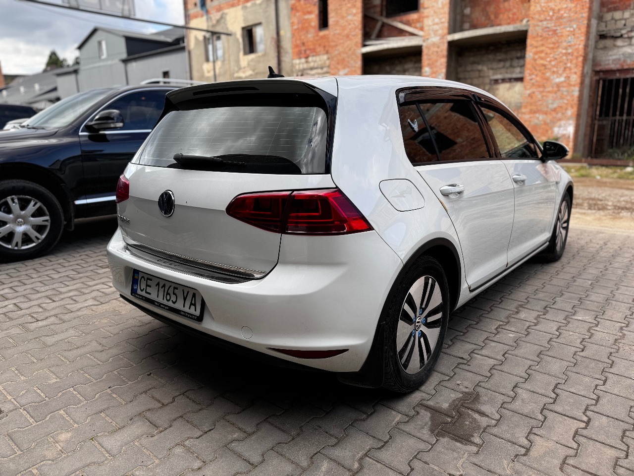 Volkswagen Golf - фото 5