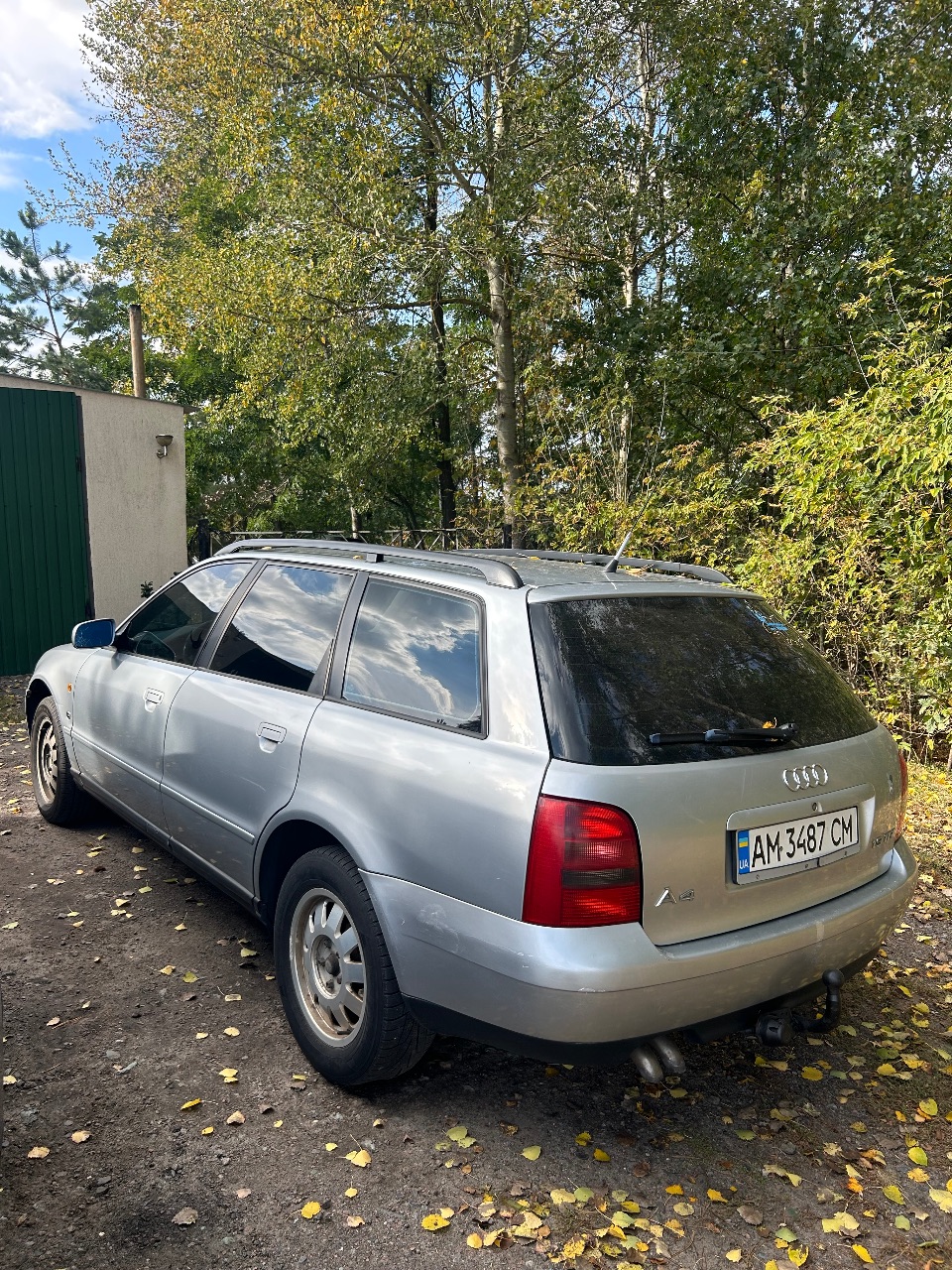 Audi A4 - фото 4