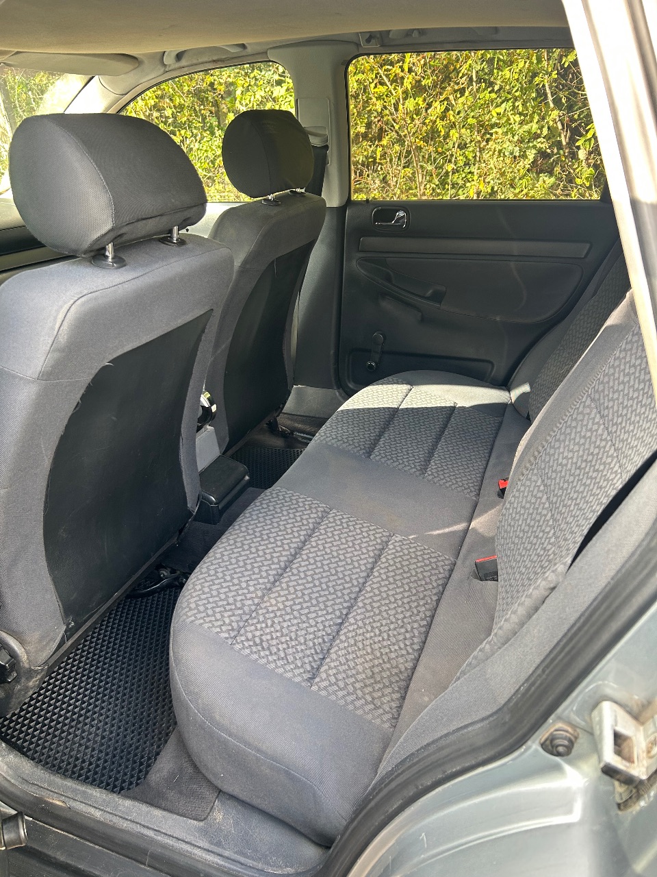 Audi A4 - фото 8