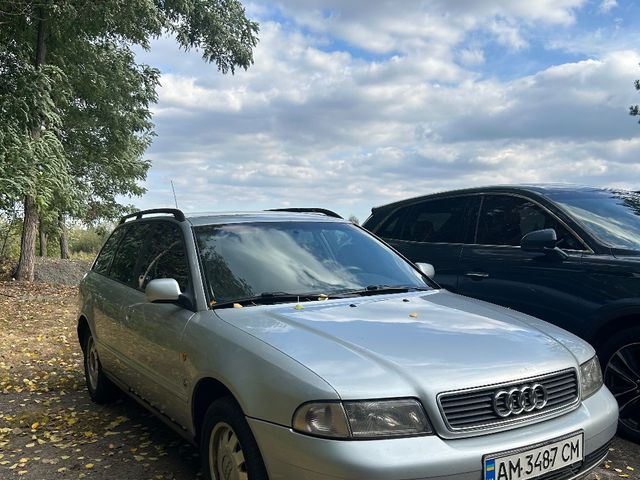 Audi A4 - зображення 1
