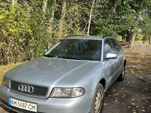 Audi A4 - зображення 2