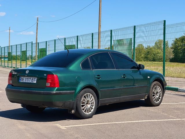 Volkswagen Passat - фото 2