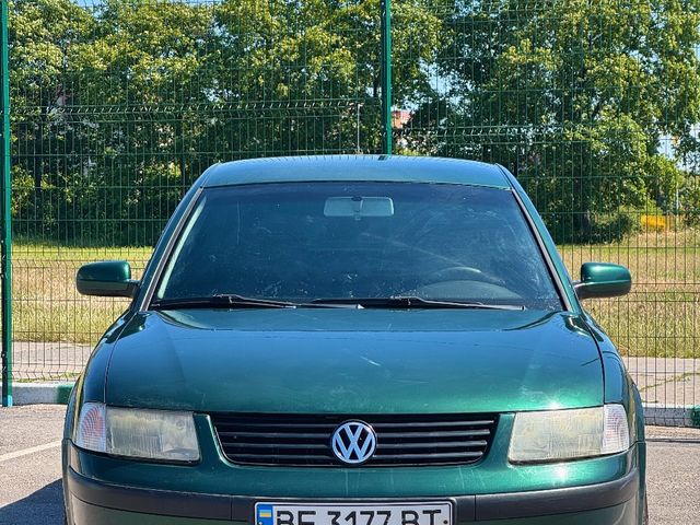 Volkswagen Passat - фото 4