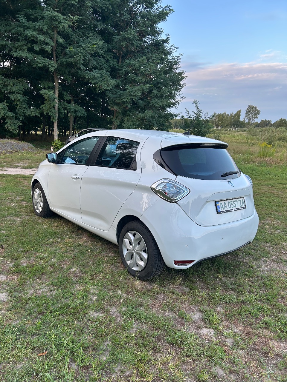 Renault ZOE - фото 4