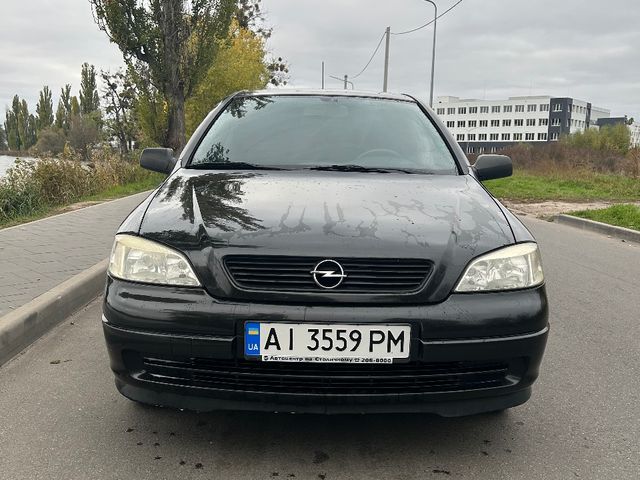 Opel Astra - фото 2
