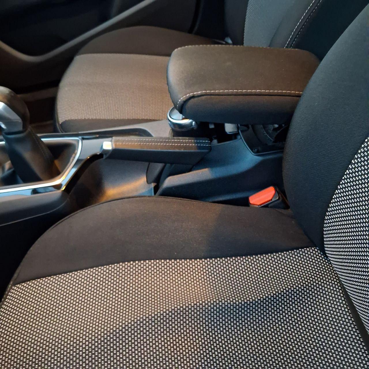 Peugeot 308 - фото 2