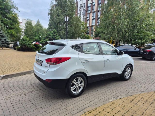 Hyundai ix35 - зображення 4
