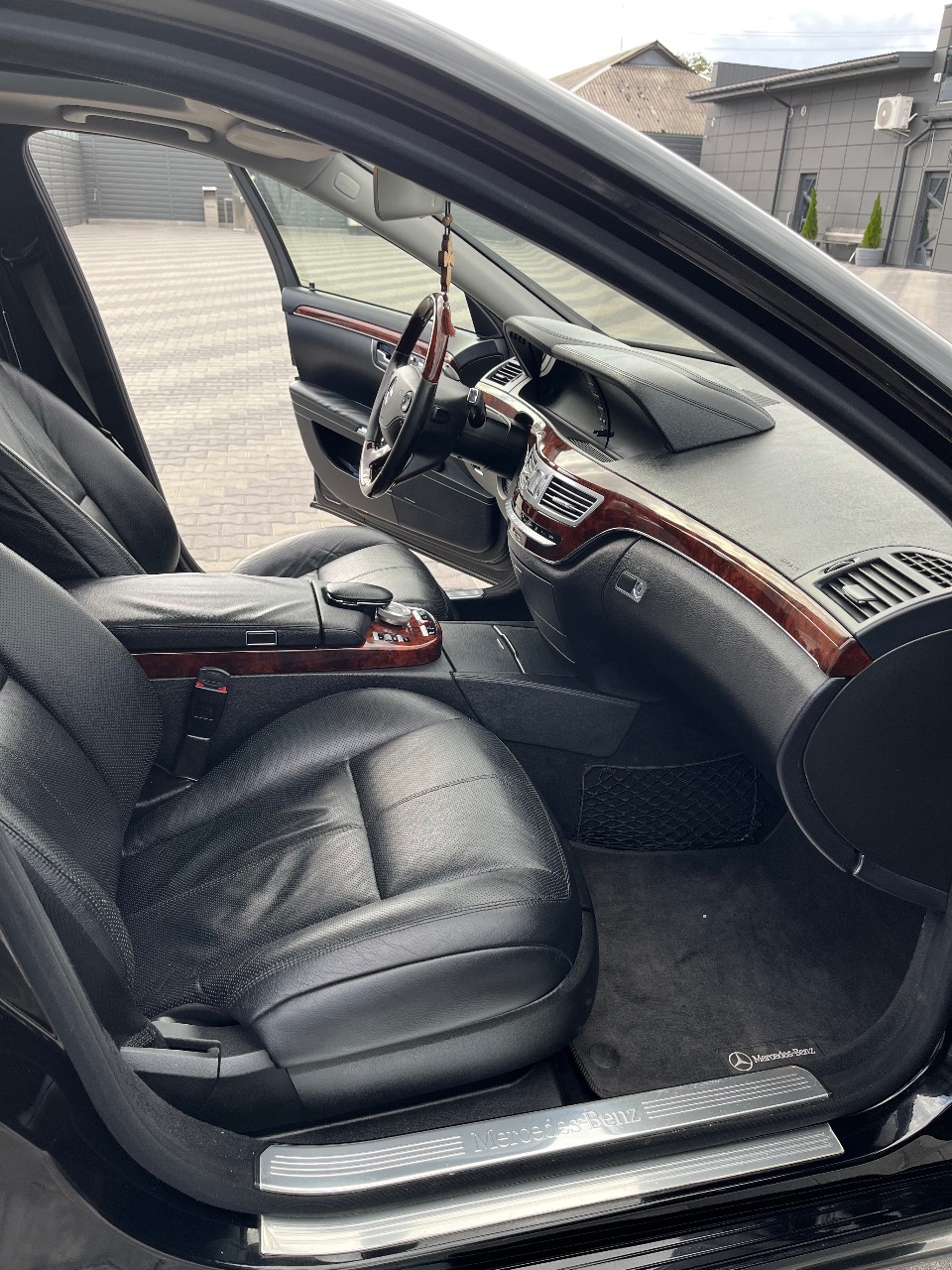 Mercedes-Benz S-Класс - фото 25