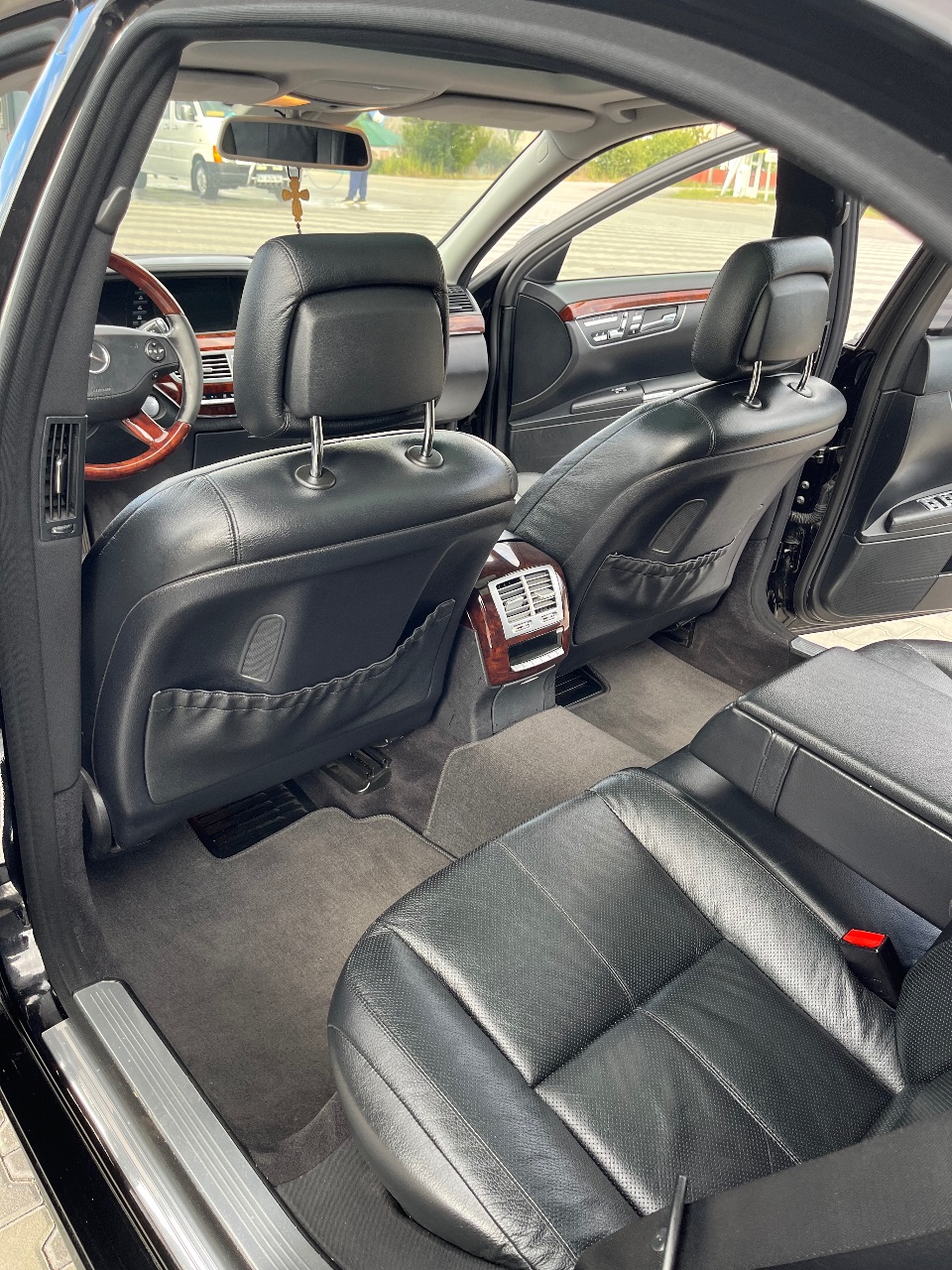 Mercedes-Benz S-Класс - фото 32