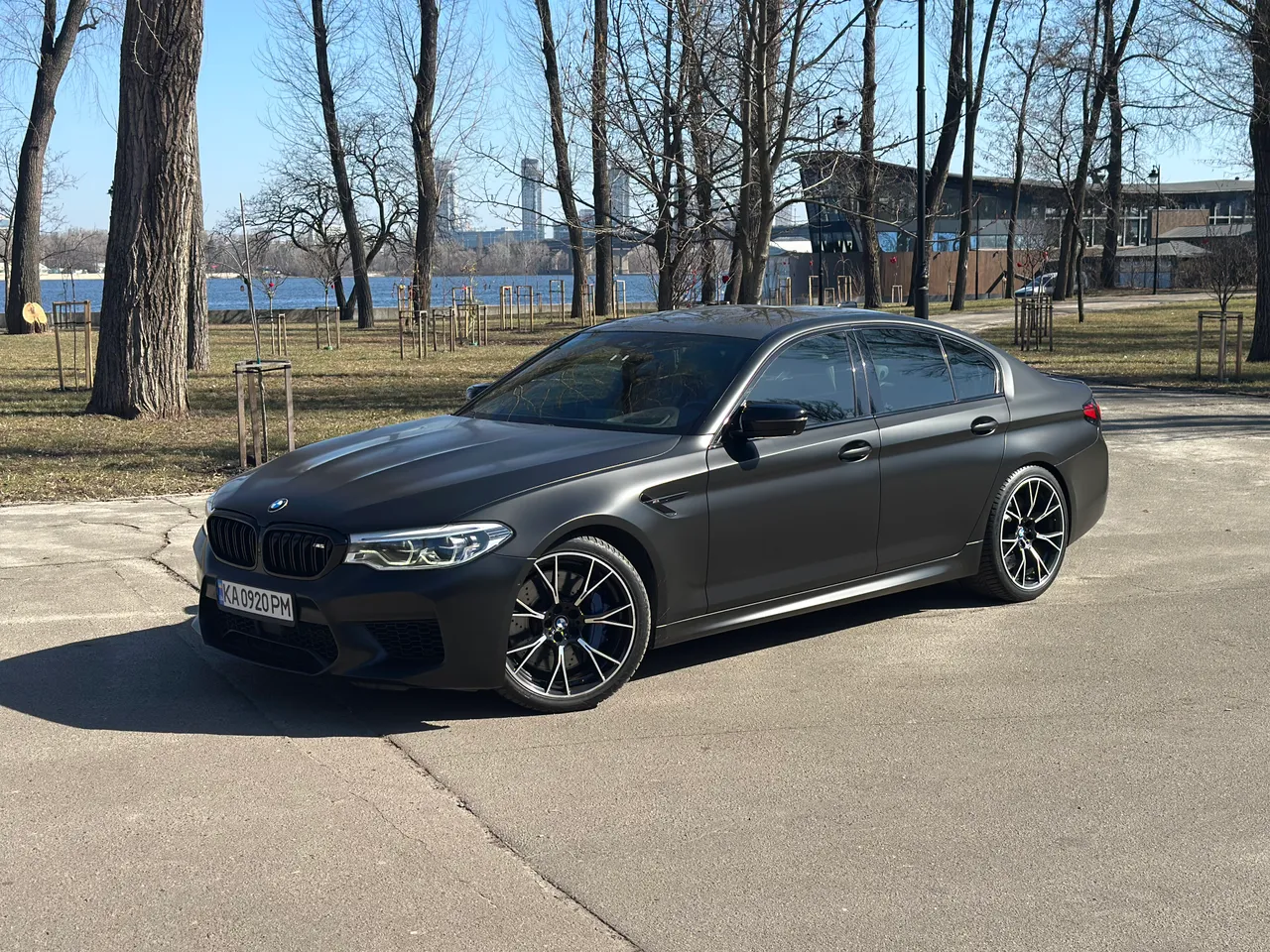 BMW M5 - фото 1