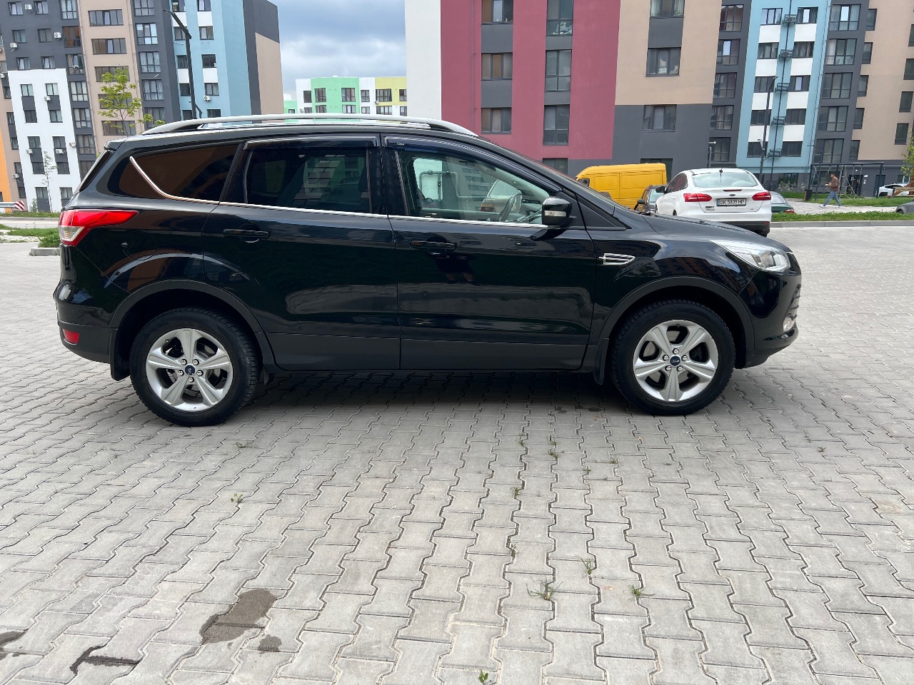 Ford Kuga - фото 15