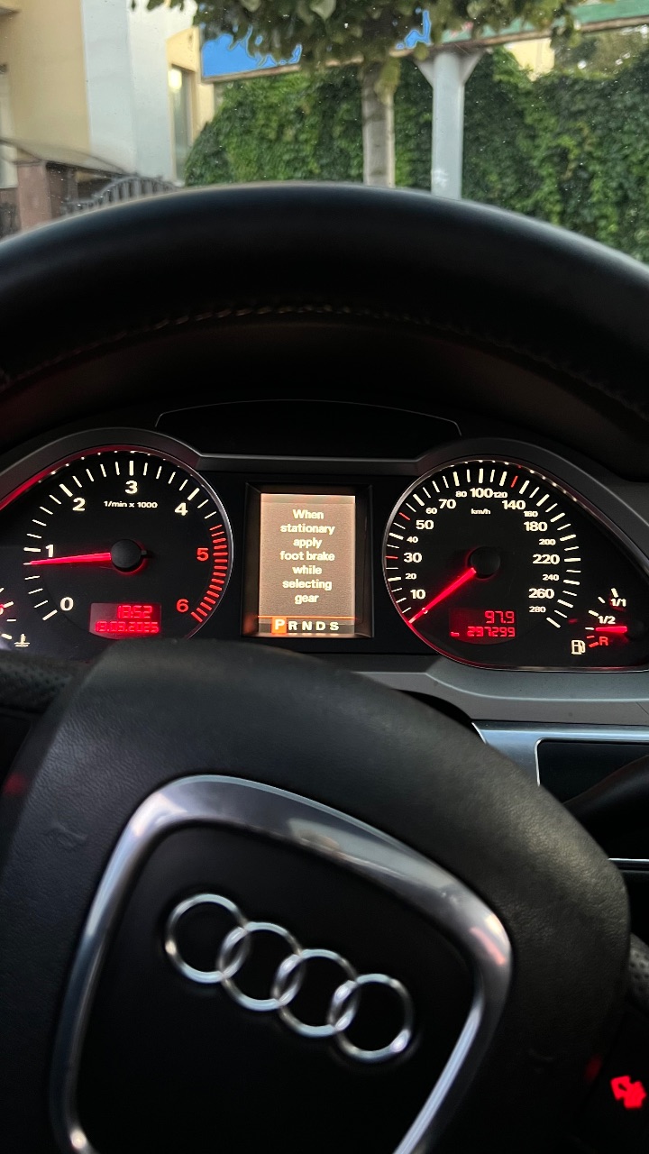 Audi A6 - фото 9