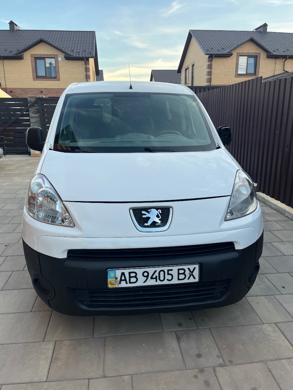 Peugeot Partner - фото 3