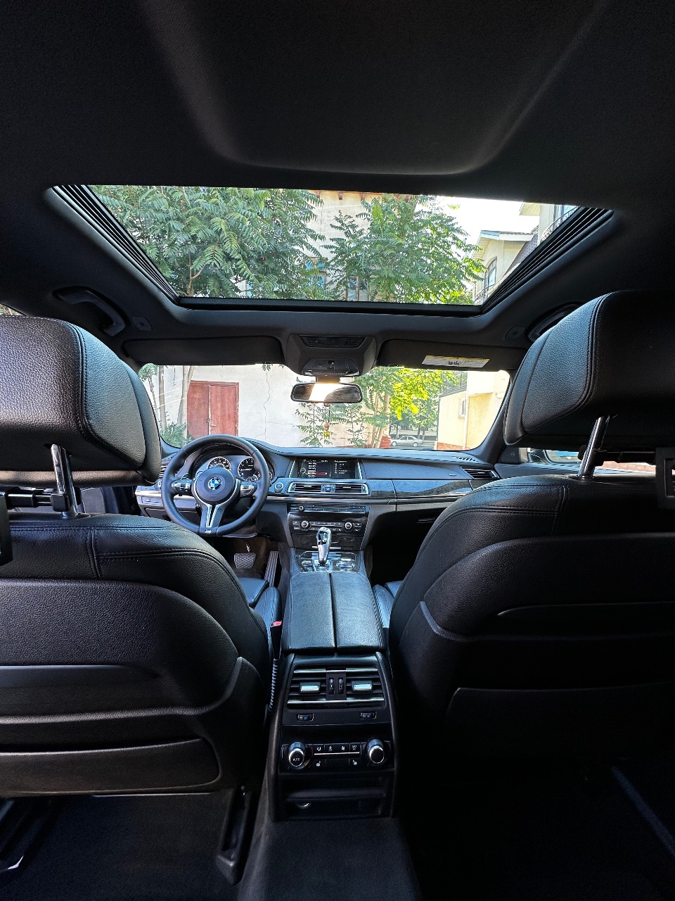 BMW 7 серії - фото 18