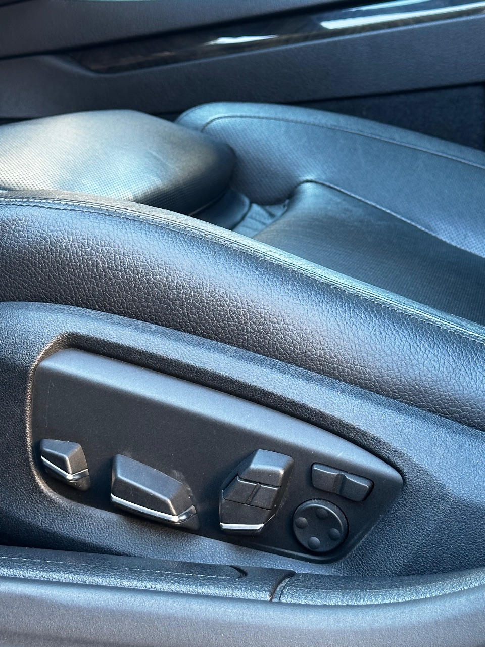 BMW 7 серії - фото 15