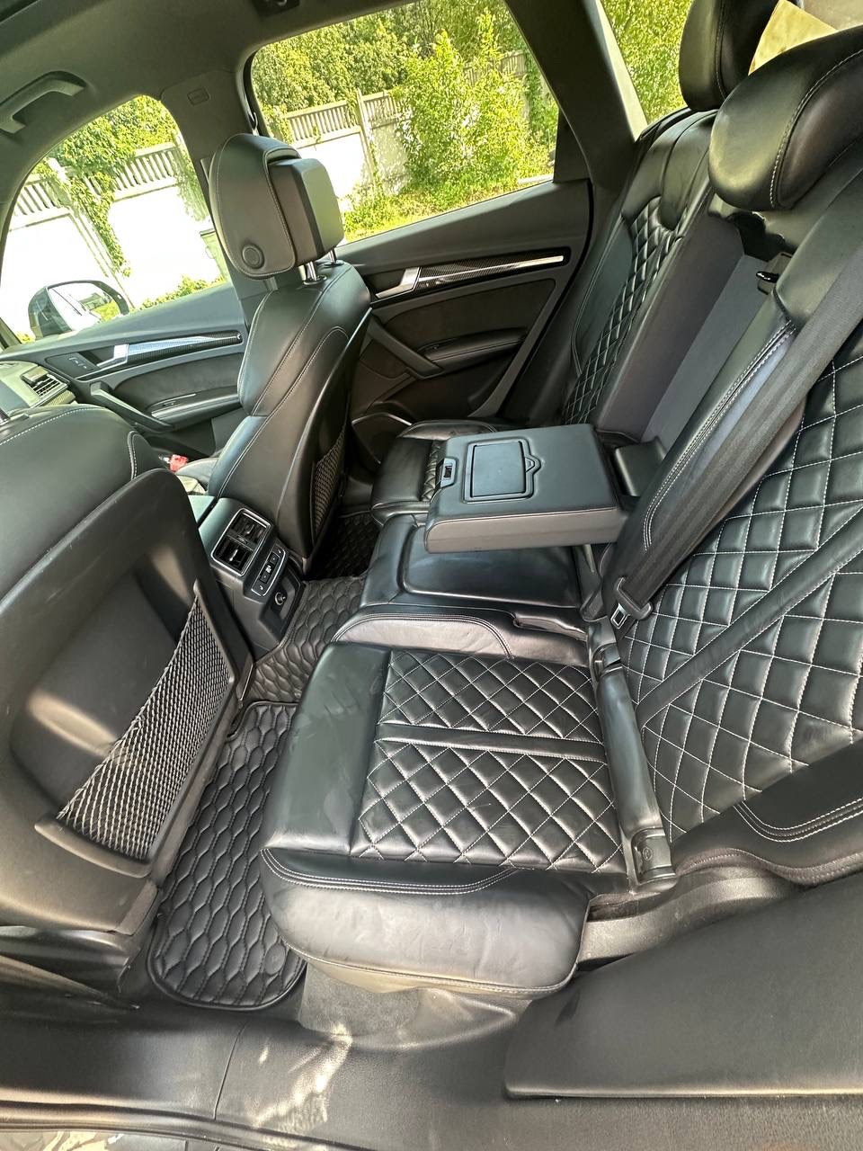 Audi SQ5 - фото 7