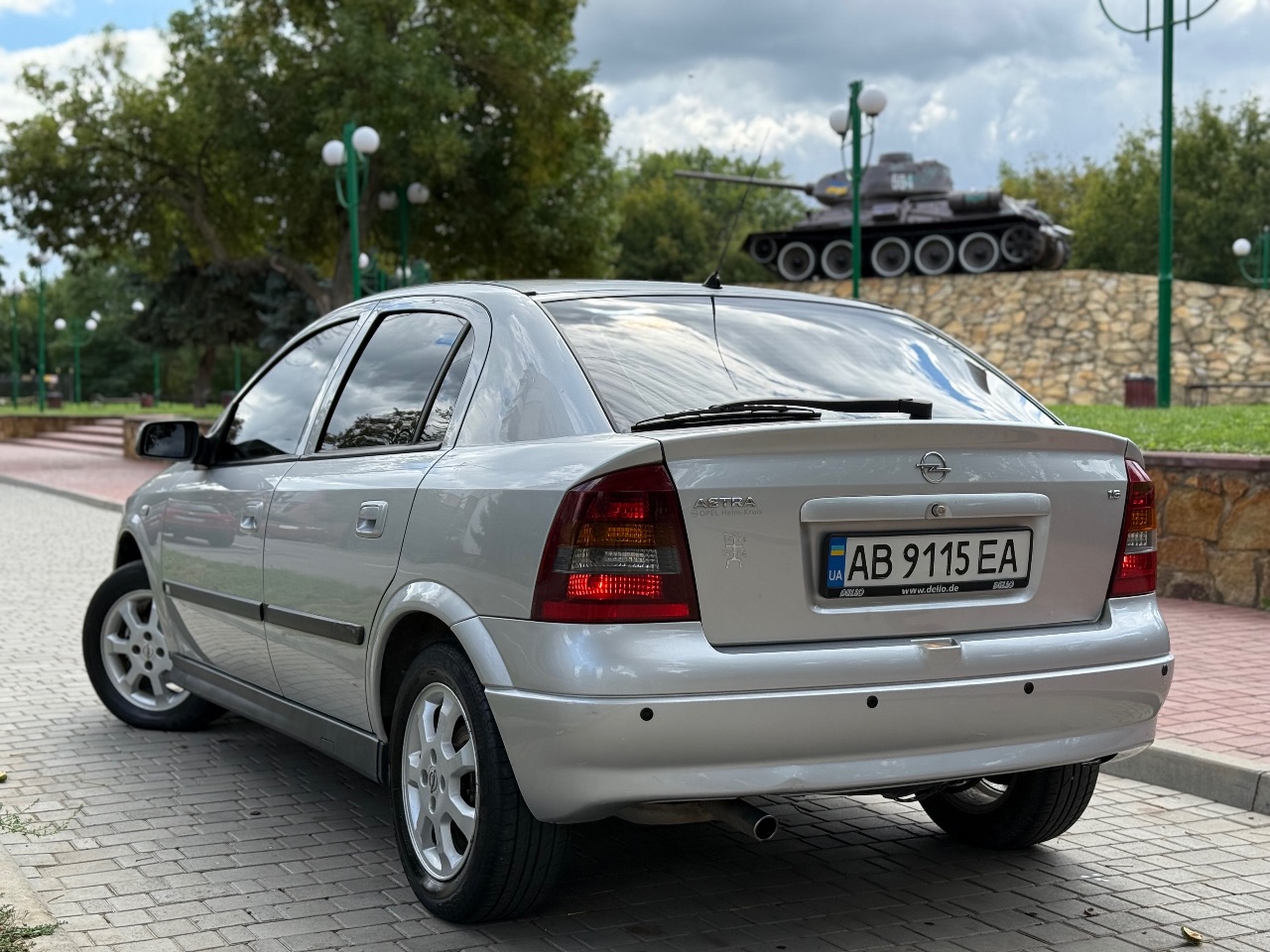 Opel Astra - фото 2