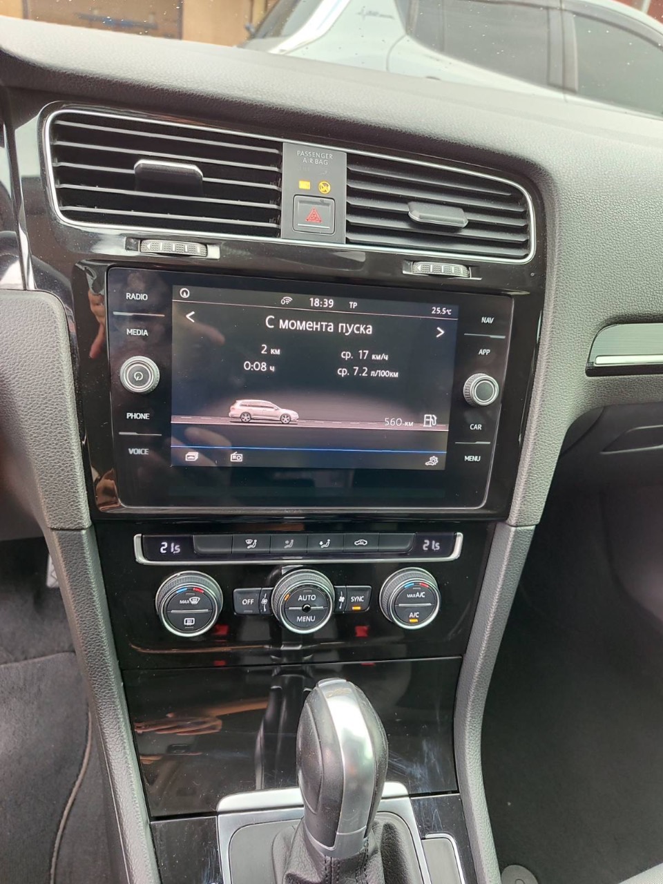 Volkswagen Golf - фото 12