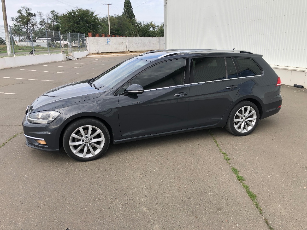 Volkswagen Golf - фото 4